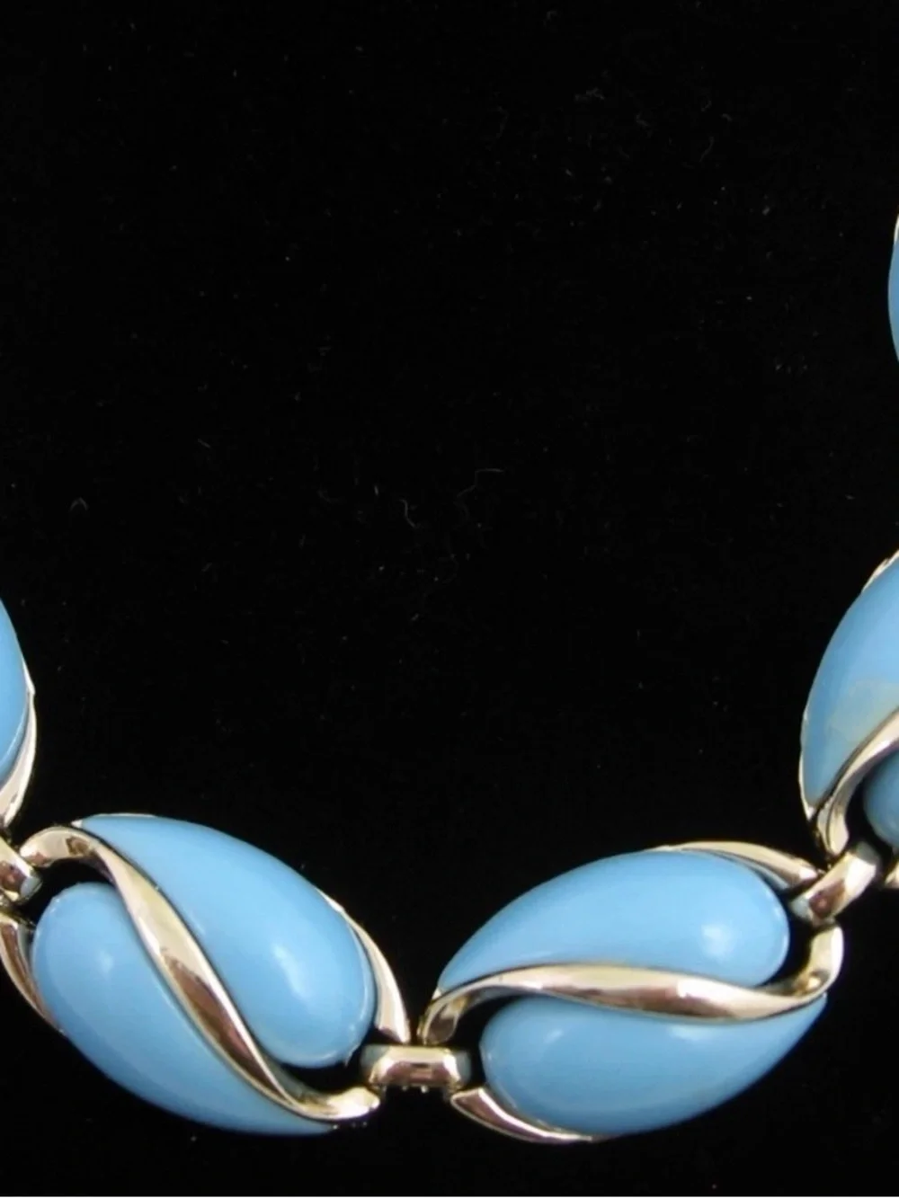 Light Blue Yin Yang TEARDROPS Link BRACELET Vintage Goldtone 7 1/4